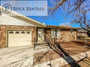 Building Photo - 506 W 36th Ave