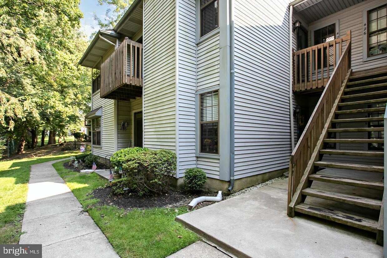Primary Photo - 428 Durham Ct