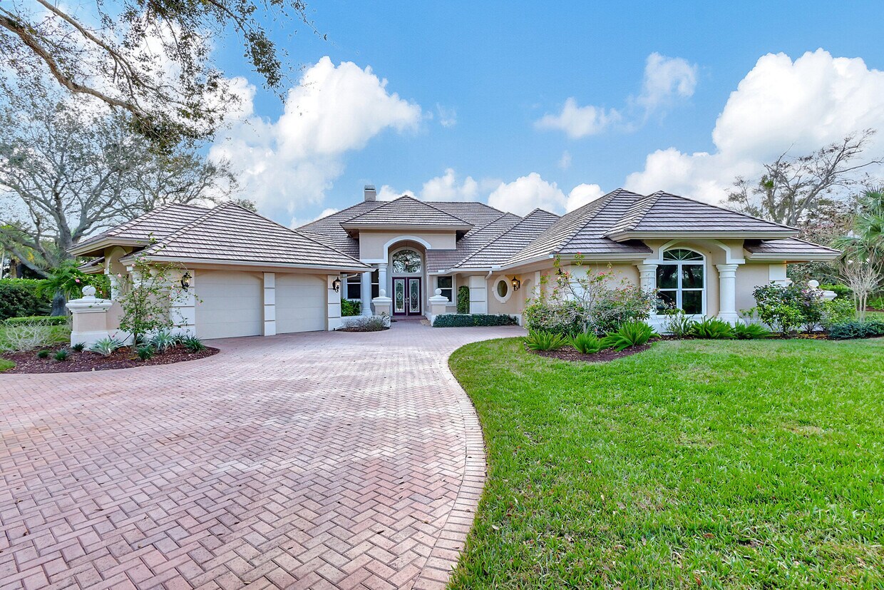 Foto principal - 5906 SE Congressional Pl