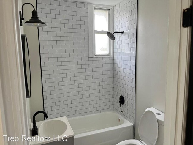 Foto del edificio - 4 br, 2 bath House - 413 Considine Ave