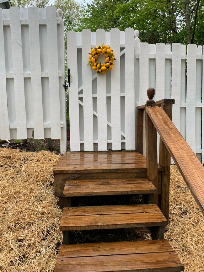 Foto del edificio - 954 Hunting Hills Ln