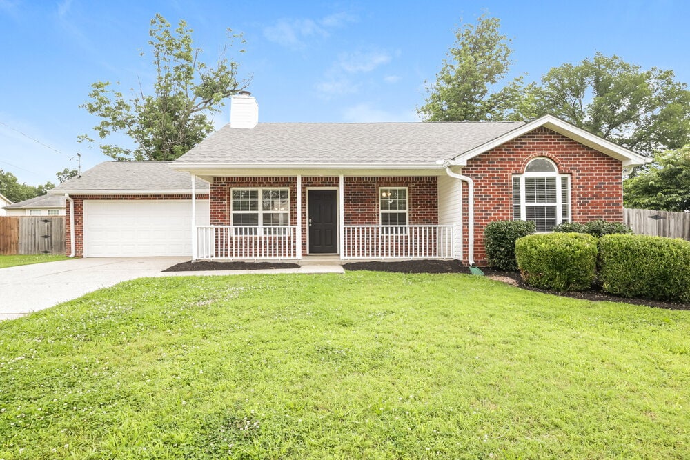 Primary Photo - 872 Lavergne Ln