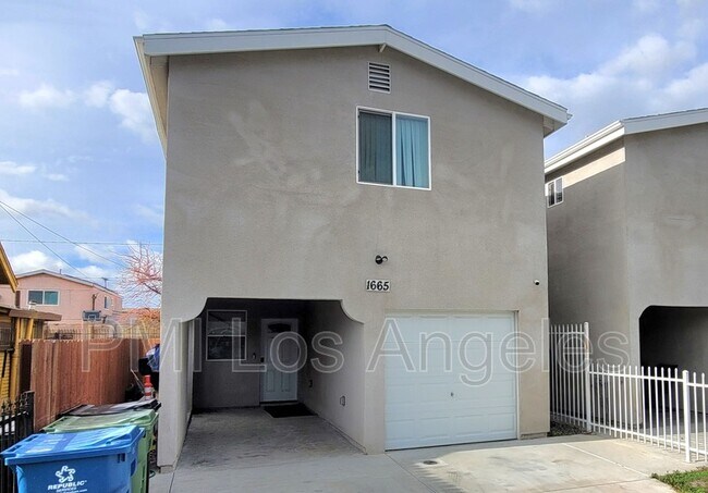 Building Photo - 1665 E 84th St