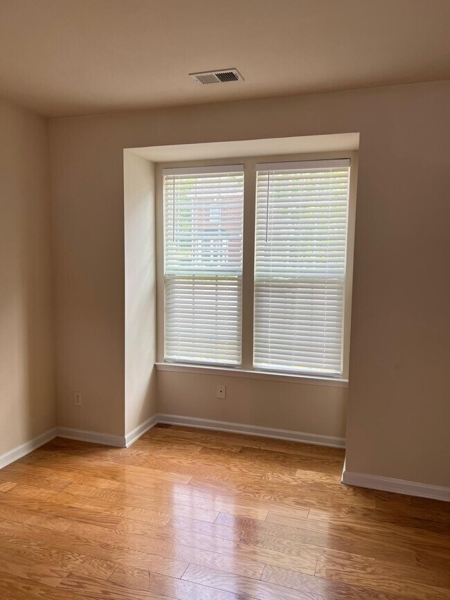 Foto del edificio - 11314 Duncan Park Ct