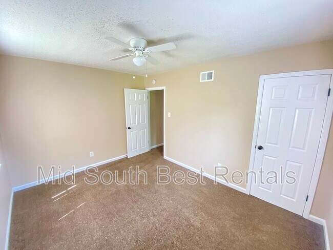 Foto del edificio - 1469 S. Cooper St (Castalia Heights)