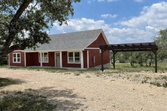 Building Photo - 500 Harmon Hills Cove
