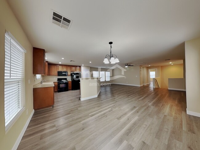 Foto del edificio - 3128 Manti Peak Ave