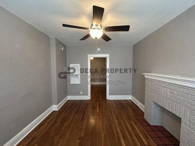 Building Photo - 6822 Waldemar Ave