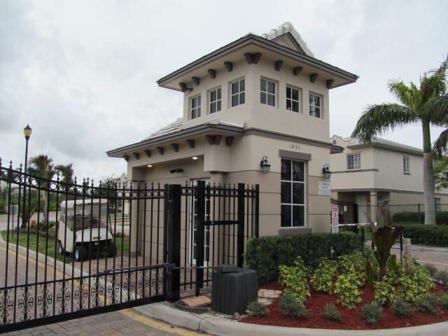 Foto del edificio - 1986 Freeport Dr
