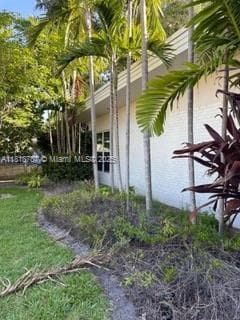 Building Photo - 9740 E Broadview Dr