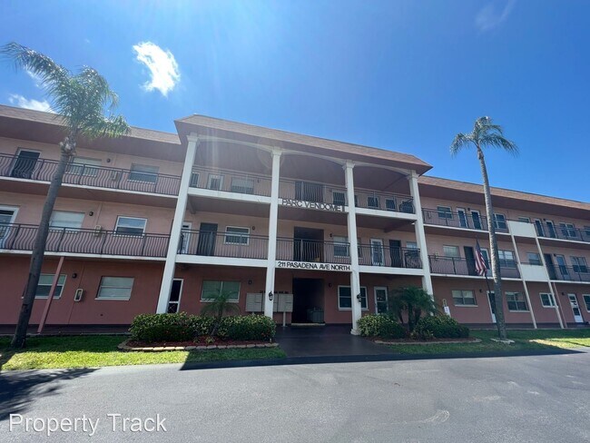 Building Photo - 2 br, 2 bath House - #306 211 Pasadena Ave...