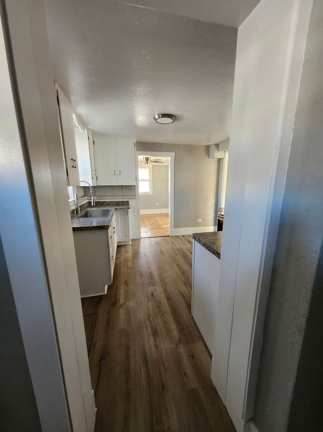 Foto del edificio - 811 Ridge Ave