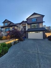 Building Photo - 3537 Honeycrisp Ave
