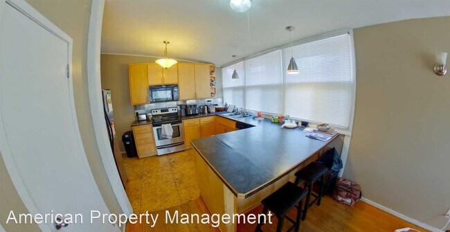 Foto del edificio - 3 br, 2 bath House - 825 Harris Ave