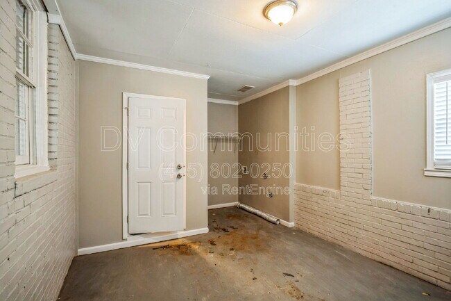 Foto del edificio - 927 Byron Dr SW