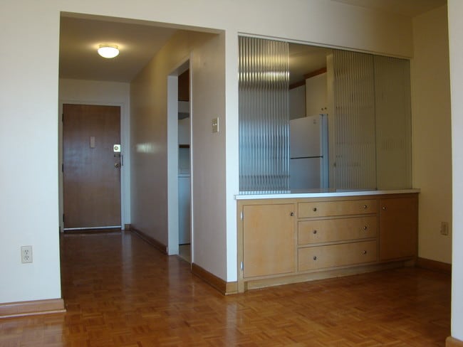 Building Photo - Villager Apartments