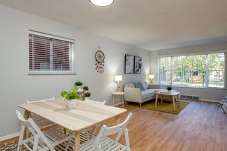 Interior Photo - Lindenwood Heights