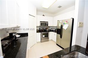 Building Photo - 10929 NW 69th St