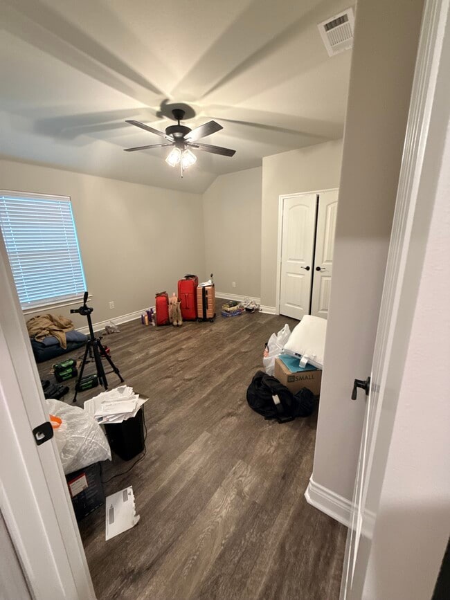 Foto del edificio - 601 Moseley Ln