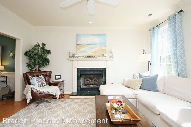 Building Photo - 3 br, 2.5 bath House - 113 Running Fox Lane