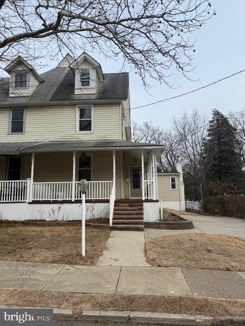 Foto del edificio - 147 Maple Terrace