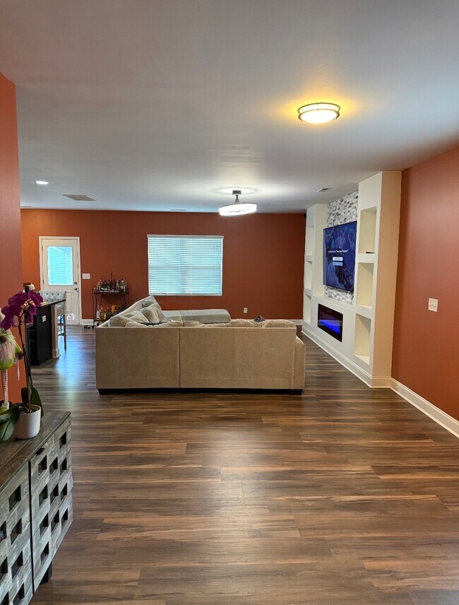 Foto del edificio - 7532 Spring Spruce Ln