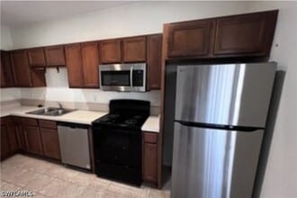 Building Photo - 17533 Laurel Grove Ct
