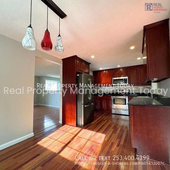 Building Photo - 31720 3rd Pl S