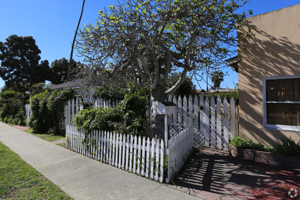 Foto del edificio - 1217-1221 S Freeman St
