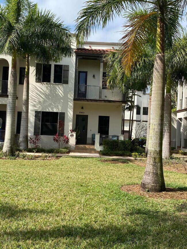 Foto del edificio - 8481 NW 51st Terrace
