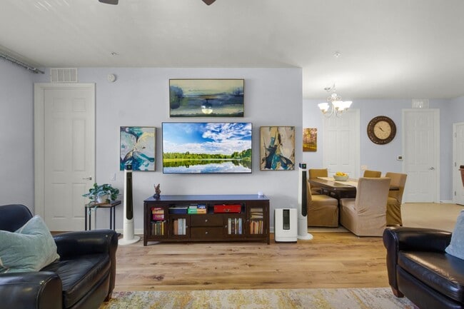 Building Photo - 3356 Robert Trent Jones Dr