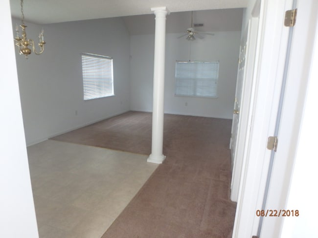 Building Photo - 106 Stratford Rd