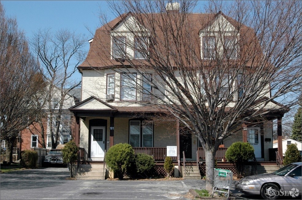 Edificio - 101-103 Baltimore Ave