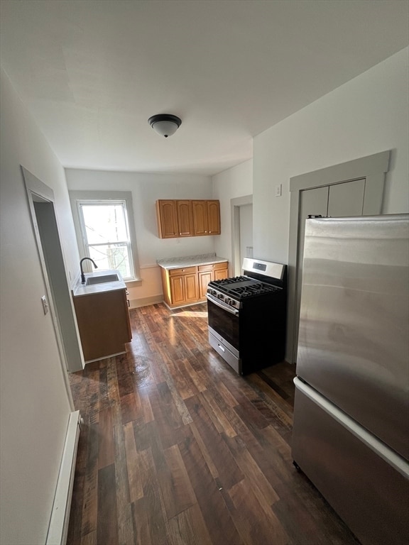 Building Photo - 40 Garnet St