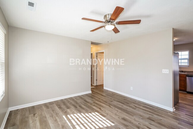 Building Photo - 1 MONTH FREE!!