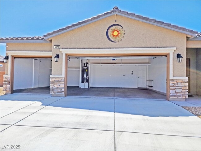 Building Photo - 3575 E Wallowa Dr