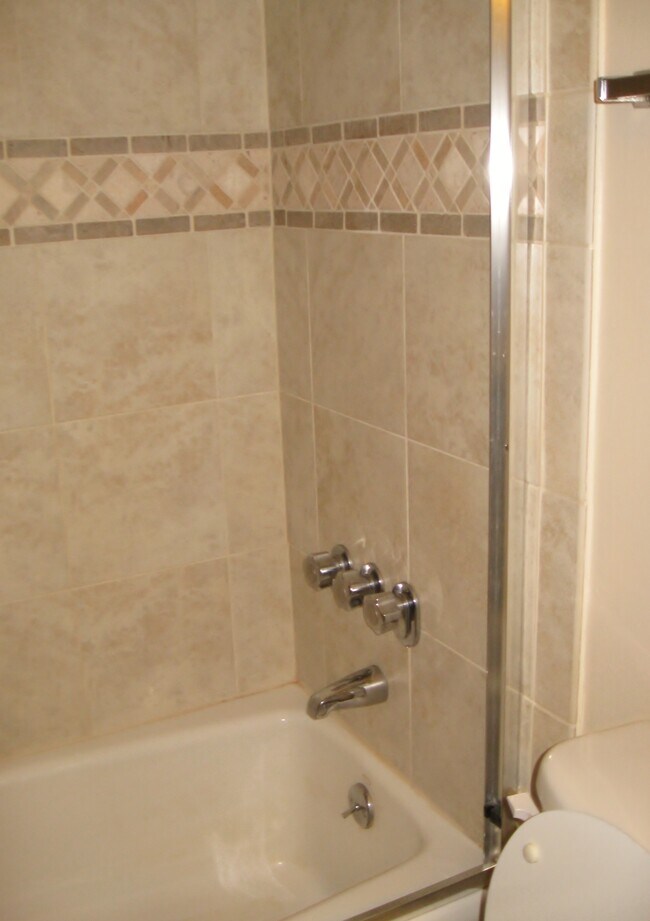 Foto del edificio - 1145 Alameda De Las Pulgas