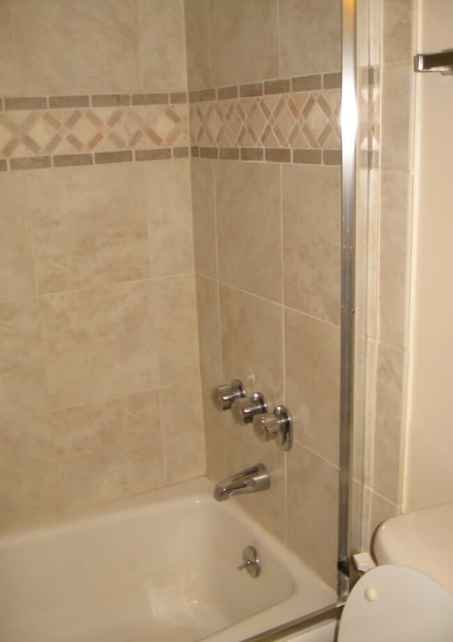 Building Photo - 1145 Alameda De Las Pulgas