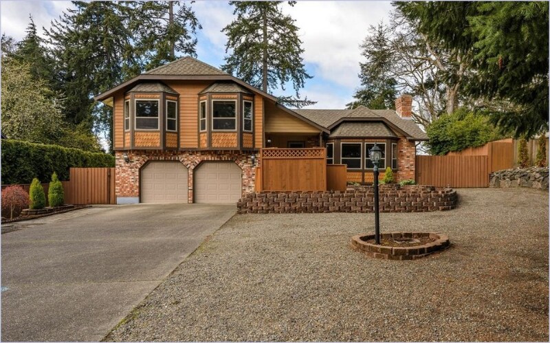 Foto principal - 8724 Lake Steilacoom Point Rd SW