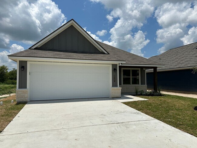 Foto del edificio - Bryan - 3 bedroom / 2 bath home in Bonham Trace neighborhood in North Bryan,