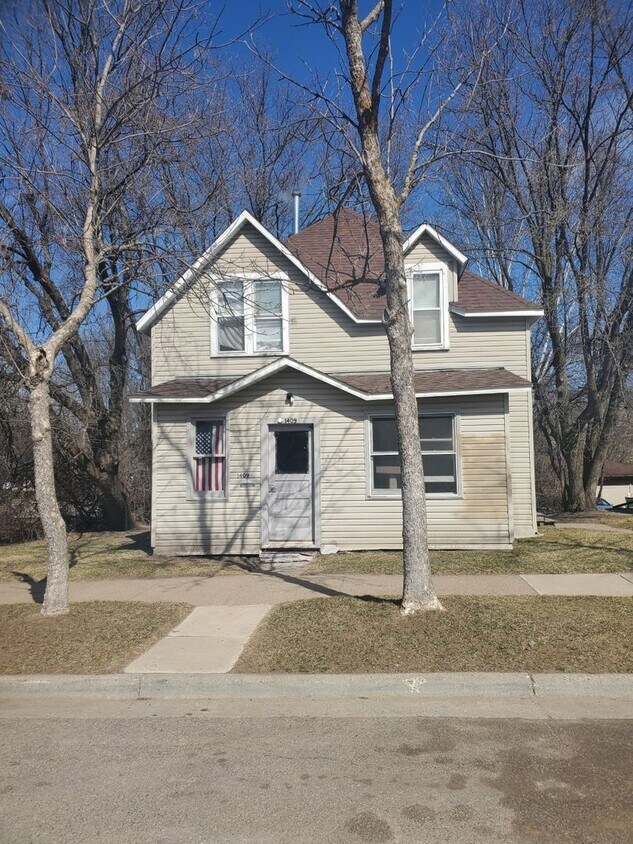 1409 Norwood St, Brainerd, MN 56401 House Rental in Brainerd, MN