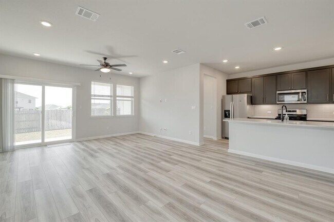 Building Photo - 2135 Alice Jay Wy