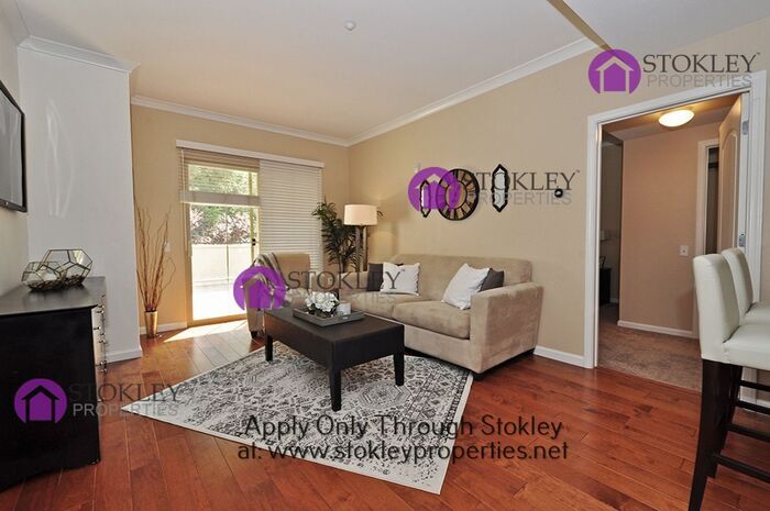 Primary Photo - 1315 Alma Ave
