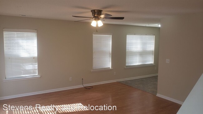 Building Photo - 3 br, 2.5 bath House - 5501 Stewartby Drive