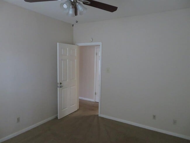 Building Photo - 2529 Rio Grande St
