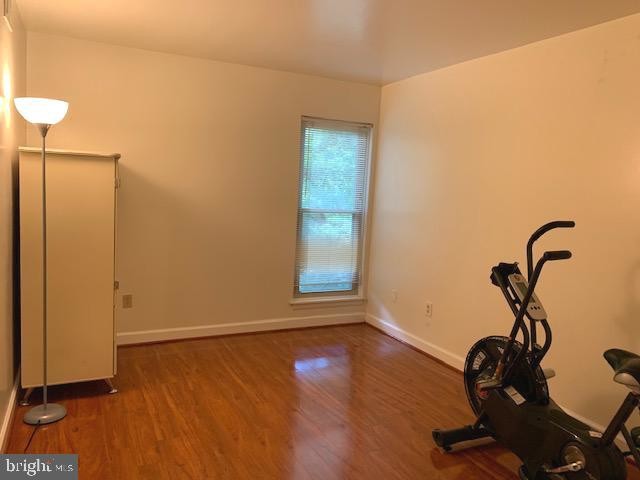 Building Photo - 5818 Royal Ridge Dr