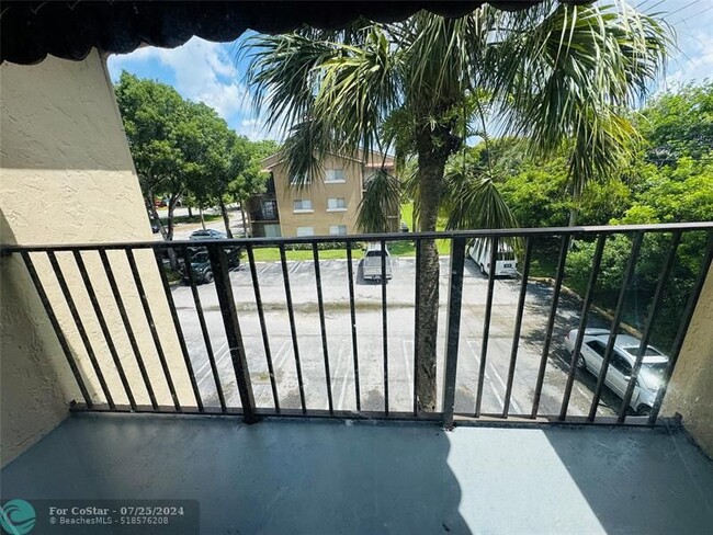 Foto del edificio - 1068 Benoist Farms Rd