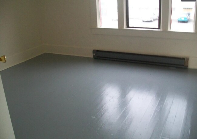 Foto del edificio - 4 Bedroom Home for Rent in the Lettered Streets