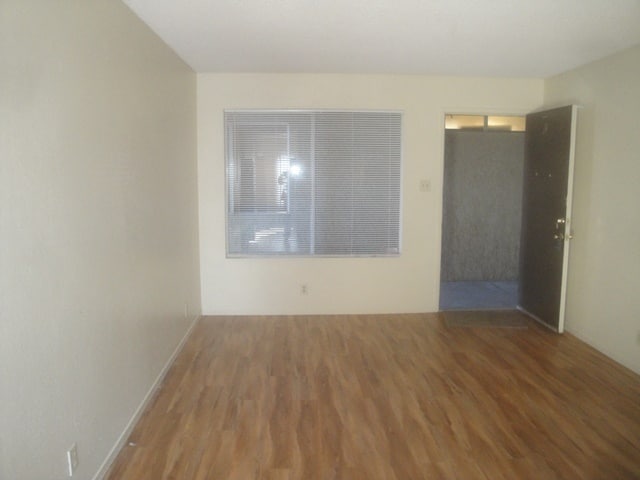 Building Photo - Downstairs Two Bedroom in Santa Maria