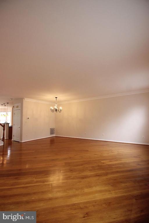 Foto del edificio - 46140 Cecil Terrace
